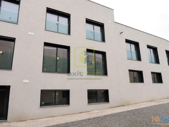 Apartamento T3 com Terraço em Aveiro | 26074082722
