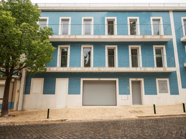 Apartamento T3 com Terraço na Estrela, Lisboa