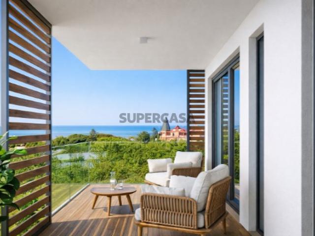 Apartamento T3 com terraço, na Parede, Cascais