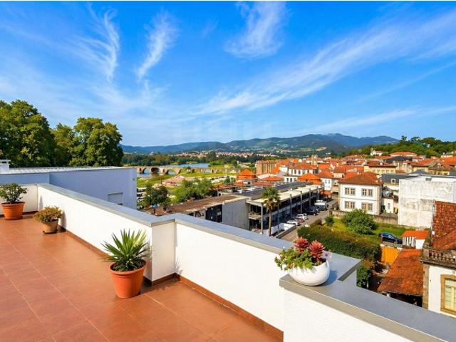 Apartamento T3 com terraço para venda em Ponte de Lima
