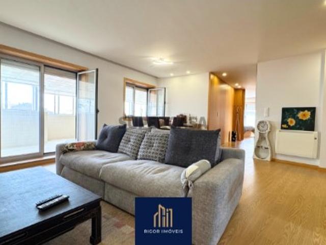 Apartamento T3 com Terraço | Póvoa de Varzim Centro | Exclusivo