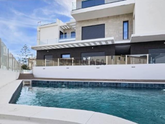 Apartamento T3 com terraço privativo e jacuzzi no centro de Tavira