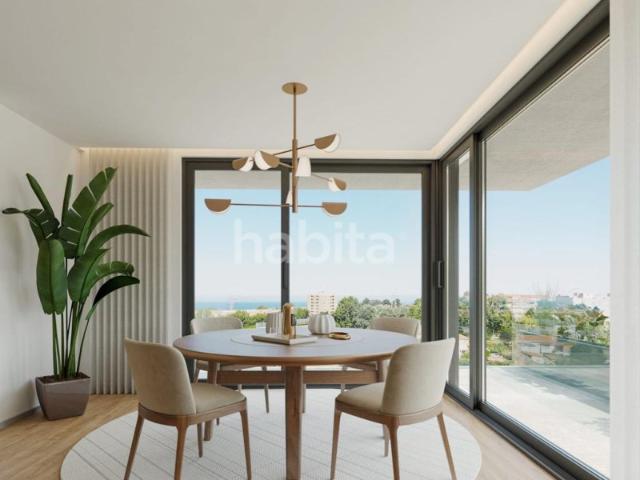 Apartamento T3 com terraço Santa Marinha Coimbrões