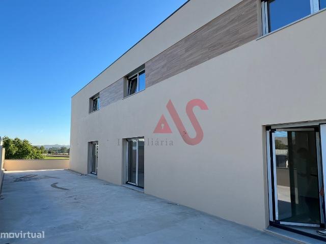 Apartamento T3 com terrao no Louro, Vila Nova de Famalico