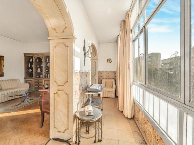 Apartamento T3 com varanda Alvalade