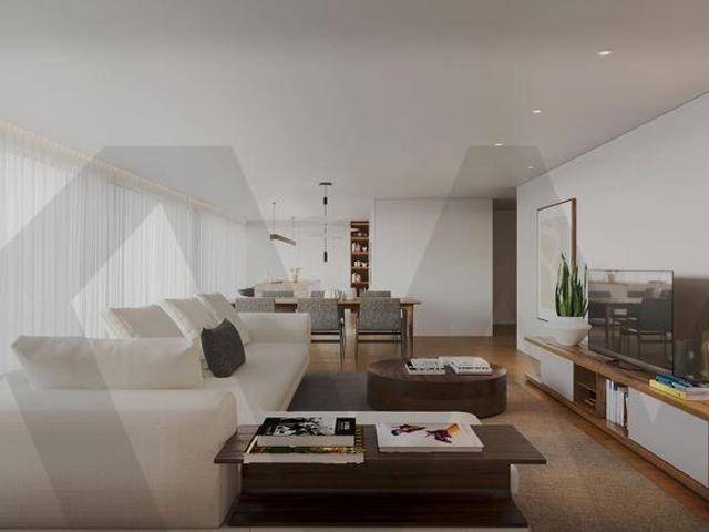 Apartamento T3 com varanda, Avenida da República, V.N. De Ga. 142m² Mafamude