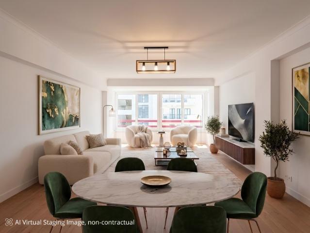 Apartamento T3 com varanda e estacionamento na Estrada da Luz, Lisboa