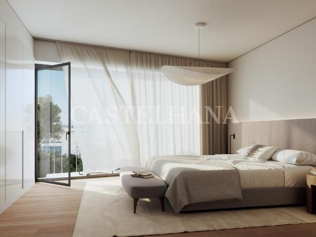 Apartamento T3 com varanda e estacionamento no Campo Grande 143m² Alvalade