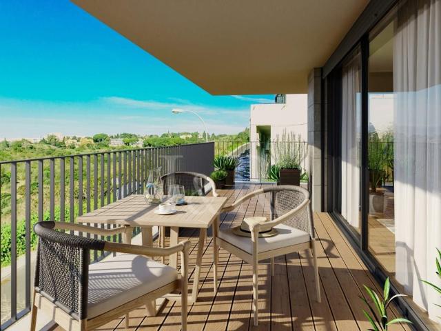 Apartamento T3 com varanda e estacionamento em Caxias 115m² Oeiras E São Julião Da Barra