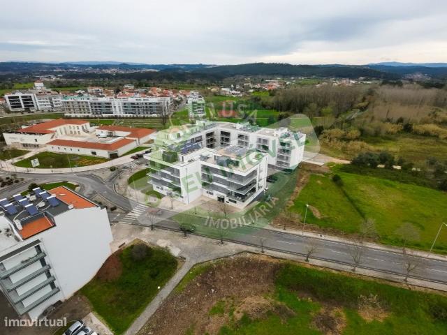 Apartamento T3 com Varanda e Garagem em Condeixa a Nova, Coimbra