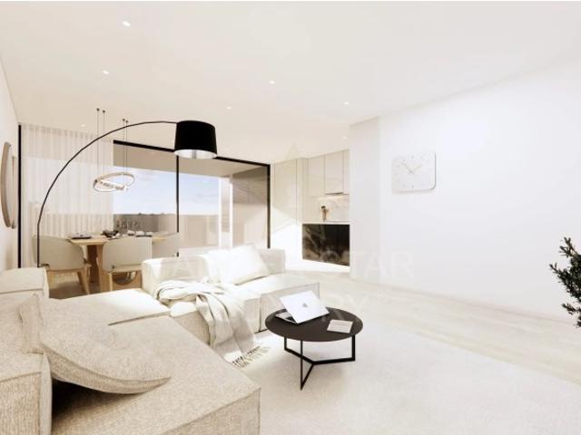 Apartamento T3 com varanda e garagem em Gondormar
