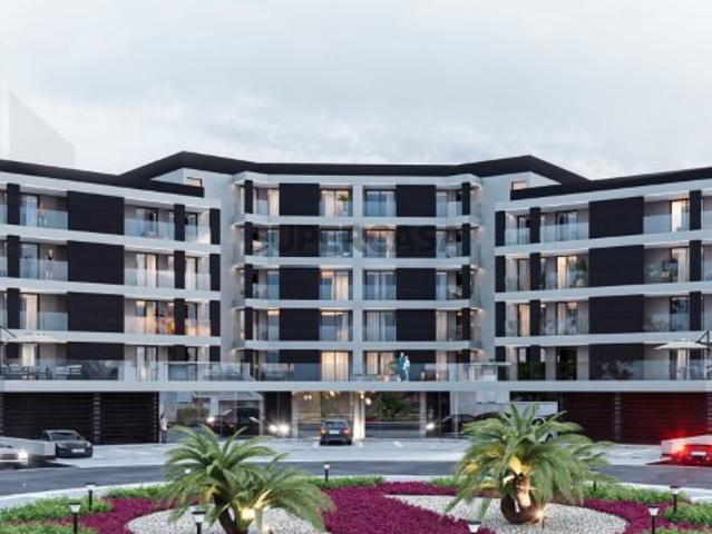 Apartamento T3 com varanda e garagem em Pedrouços Maia Porto