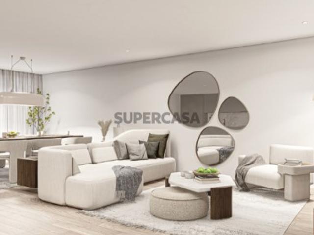 Apartamento T3 com varanda e lugar de garagem em Valongo