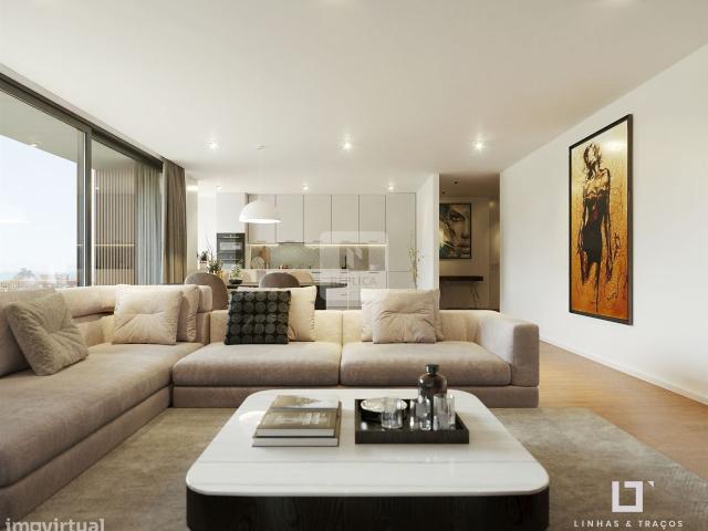 Apartamento T3 com Varanda em Construo em Arcozelo