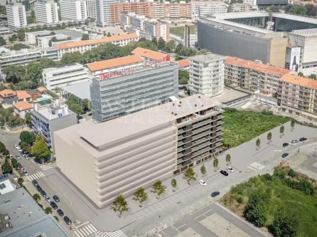 Apartamento T3 com varanda em novo empreendimento no Foco 154m² Ramalde