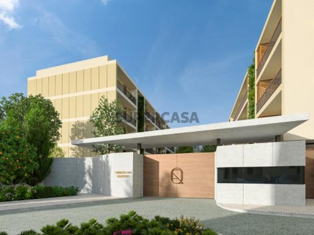 Apartamento T3 com varanda em novo empreendimento em Carnaxide