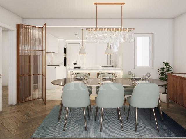 Apartamento T3 com varanda, estacionamento e arrecadação, Av. 118m² Avenidas novas