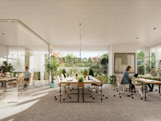 Apartamento T3 com varanda inserido em novo empreendimento, no Porto