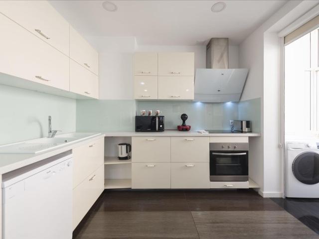 Apartamento T3 com varanda m² Mafamude