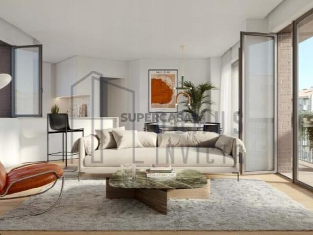 Apartamento T3 com varanda no Bonfim