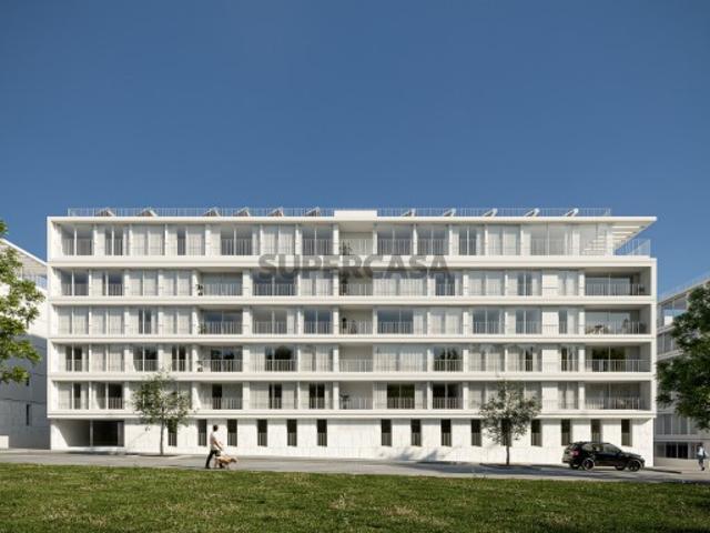 Apartamento T3 com varanda, no mais recente empreendimento a nascer nas margens do Rio Douro