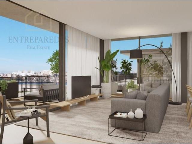 Apartamento T3 com varanda para comprar em Canidelo, Vila No. 128m² Canidelo