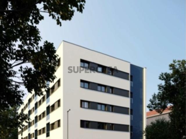 Apartamento T3 com varanda, Santa Rita, Ermesinde