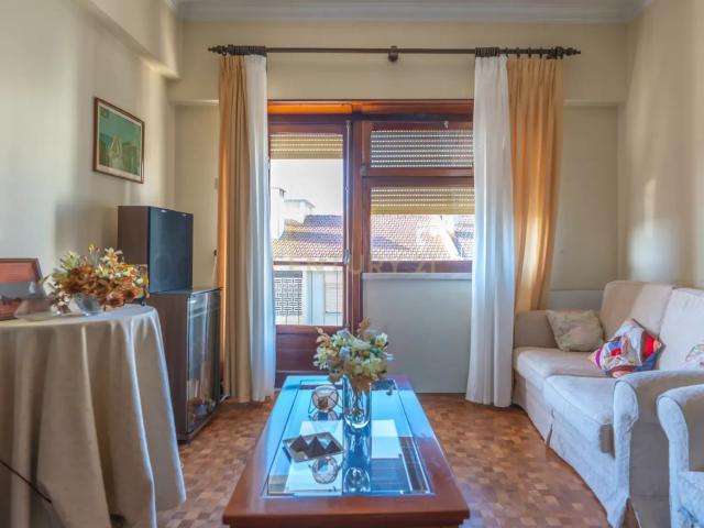 Apartamento T3 com Varandas na Póvoa de Santo Adrião, Odivelas