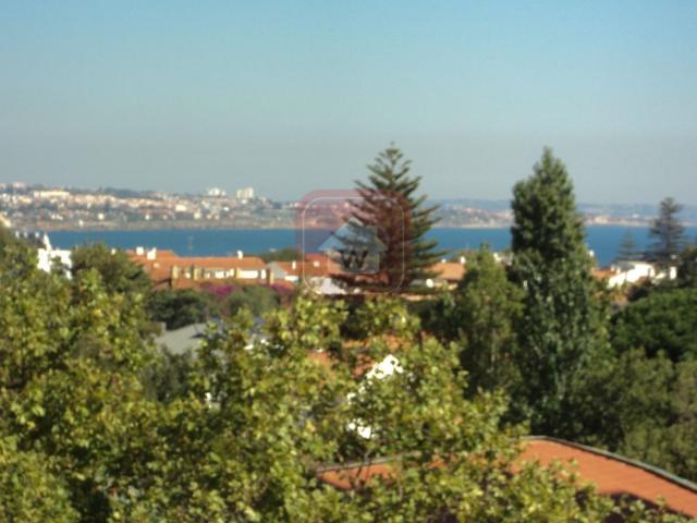 Apartamento T3 com vista de mar