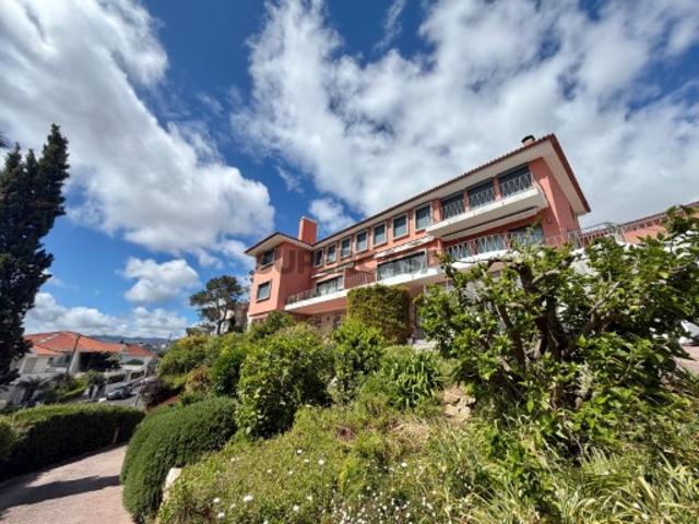 Apartamento T3 com vista mar no Monte Estoril