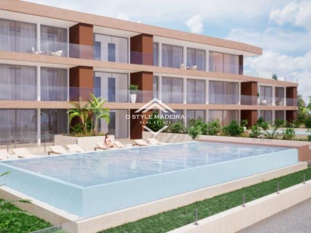 Apartamento T3 com vista mar e piscina privada, Cãmara de Lo. 182m² Câmara De Lobos