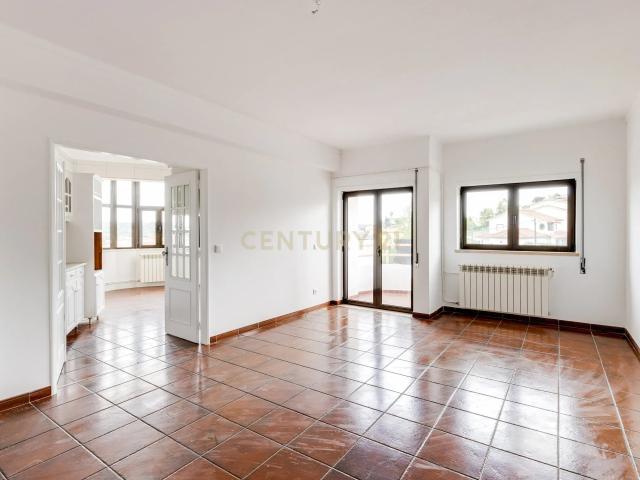 Apartamento T3 com Vista sobre Pombal e seu castelo