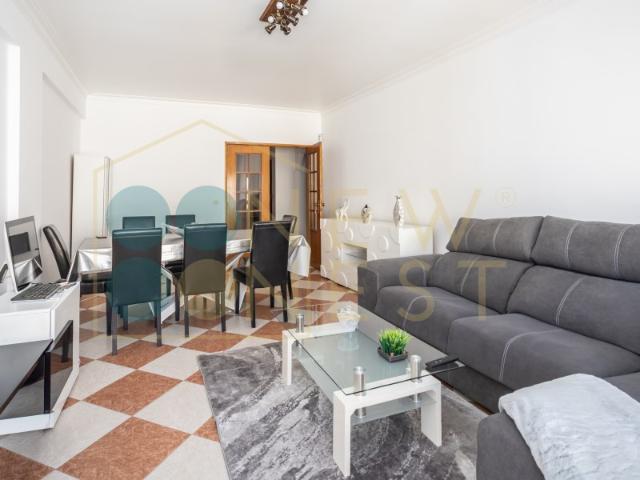 Apartamento T3 com vista panorâmica no monte Belo Norte, Setúbal