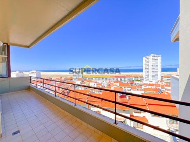 Apartamento T3 com Vista Panorâmica para o Mar Viva o sonho junto à Praia na Figueira da Foz!