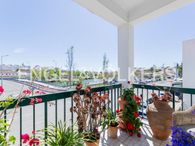 Apartamento T3 com Vista Rio no Centro de Tavira