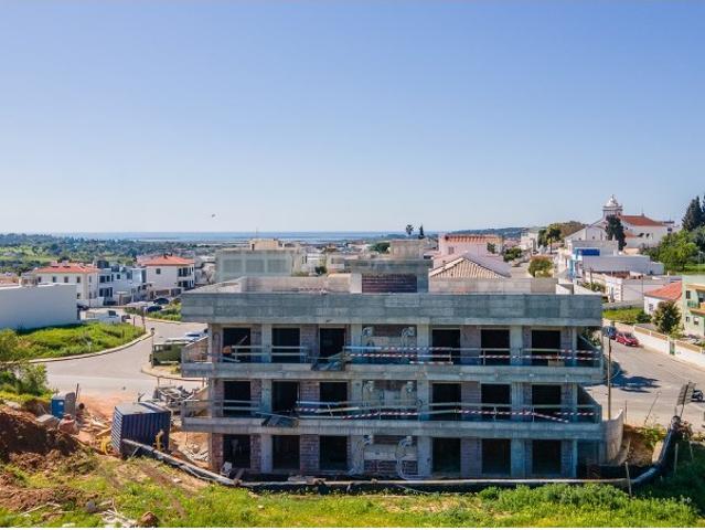 Apartamento T3 com vistas maravilhosas em Mexilhoeira grande