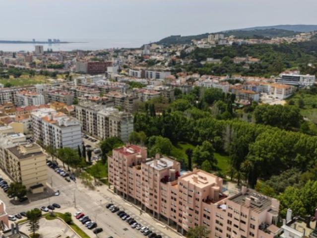 Apartamento T3 c/parqueamento Vanicelos