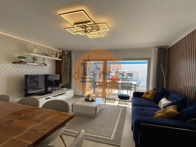 Apartamento T3 de Alto Padrão a 300m da Praia Elegância, Conforto e Rentabilidade Garantida