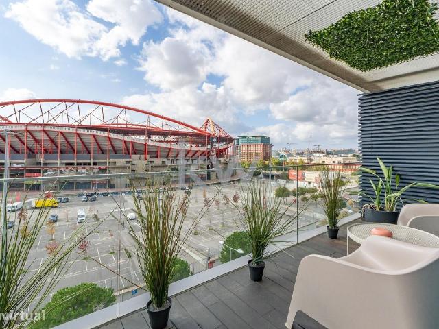 Apartamento T3 de Luxo no Prestigiado LUX TERRACE com Piscina