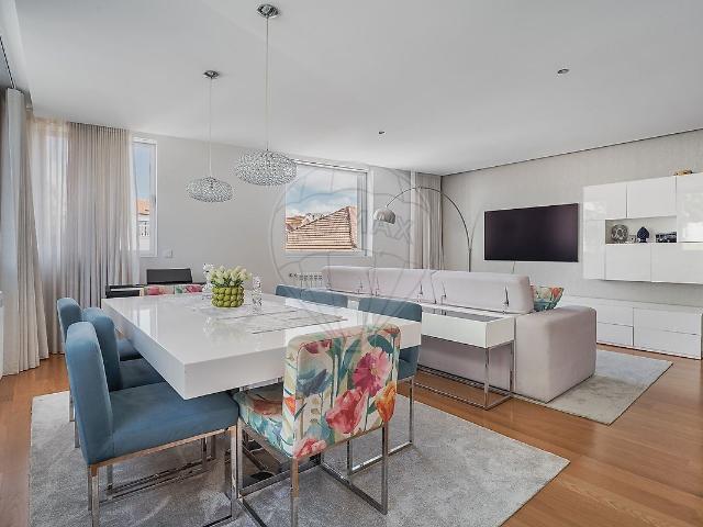 Apartamento T3 de Luxo à venda na Foz Porto