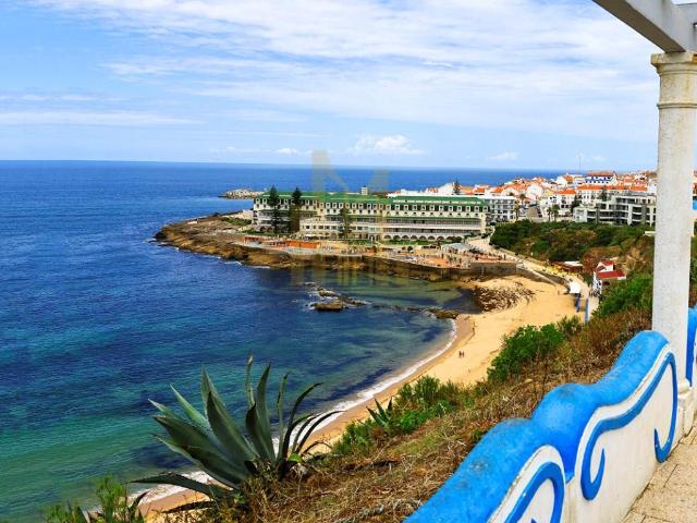 Apartamento T3 de Luxo com Terraços e 3 Boxes de Estacioname. 140m² Ericeira