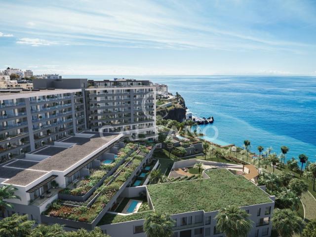 Apartamento T3 de Luxo com Vista para o Mar na Madeira