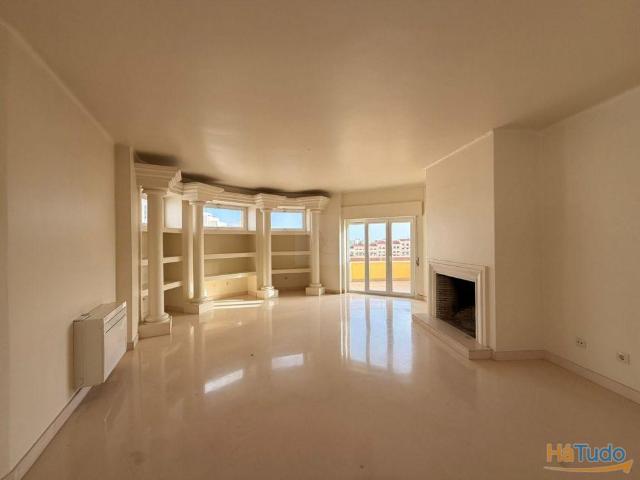 Apartamento T3 Distinto para Arrendamento junto ao Parque Eduardo VII | 26074092336