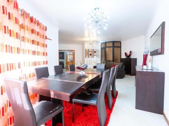 Apartamento T3 Duplex com elevador
