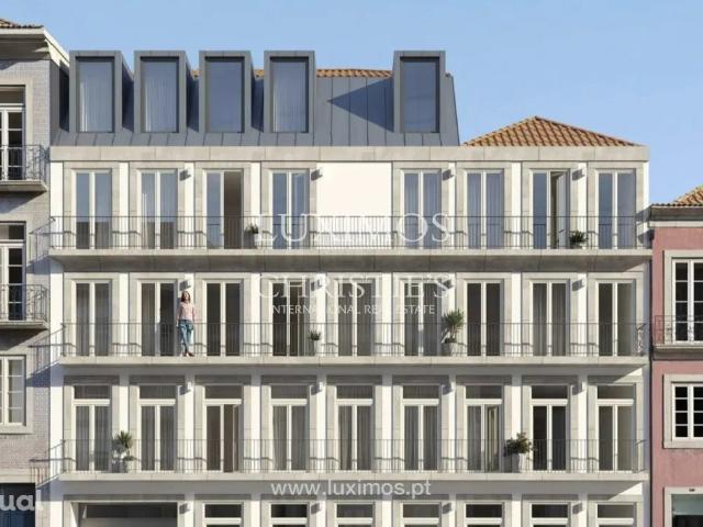 Apartamento T3 Duplex com jardim à venda no centro do Porto, Portugal