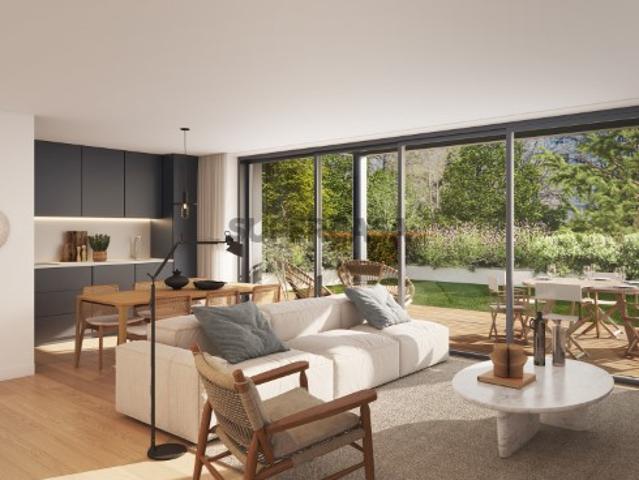 Apartamento T3 duplex com terraço em novo empreendimento na Estrela