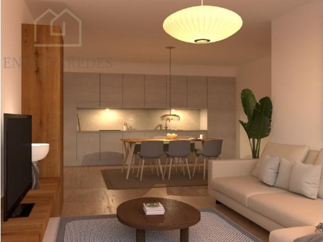 Apartamento T3 Duplex com varanda e terraço para comprar em Matosinhos Porto, condomínio com Piscina e Jardim