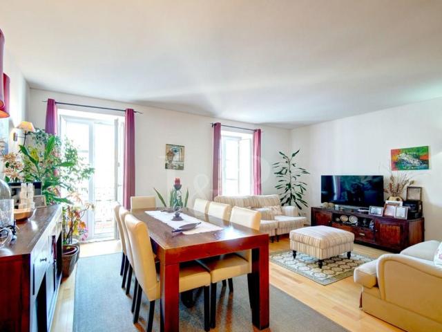 Apartamento T3 duplex com varanda no Chiado, Lisboa 112m² Misericórdia