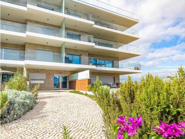 Apartamento T3 Duplex com vista Tejo