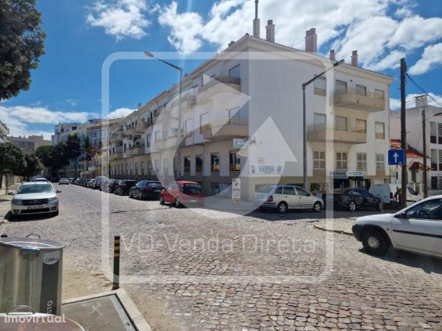 Apartamento T3 Duplex A 300m da praia, na Costa da Caparica
